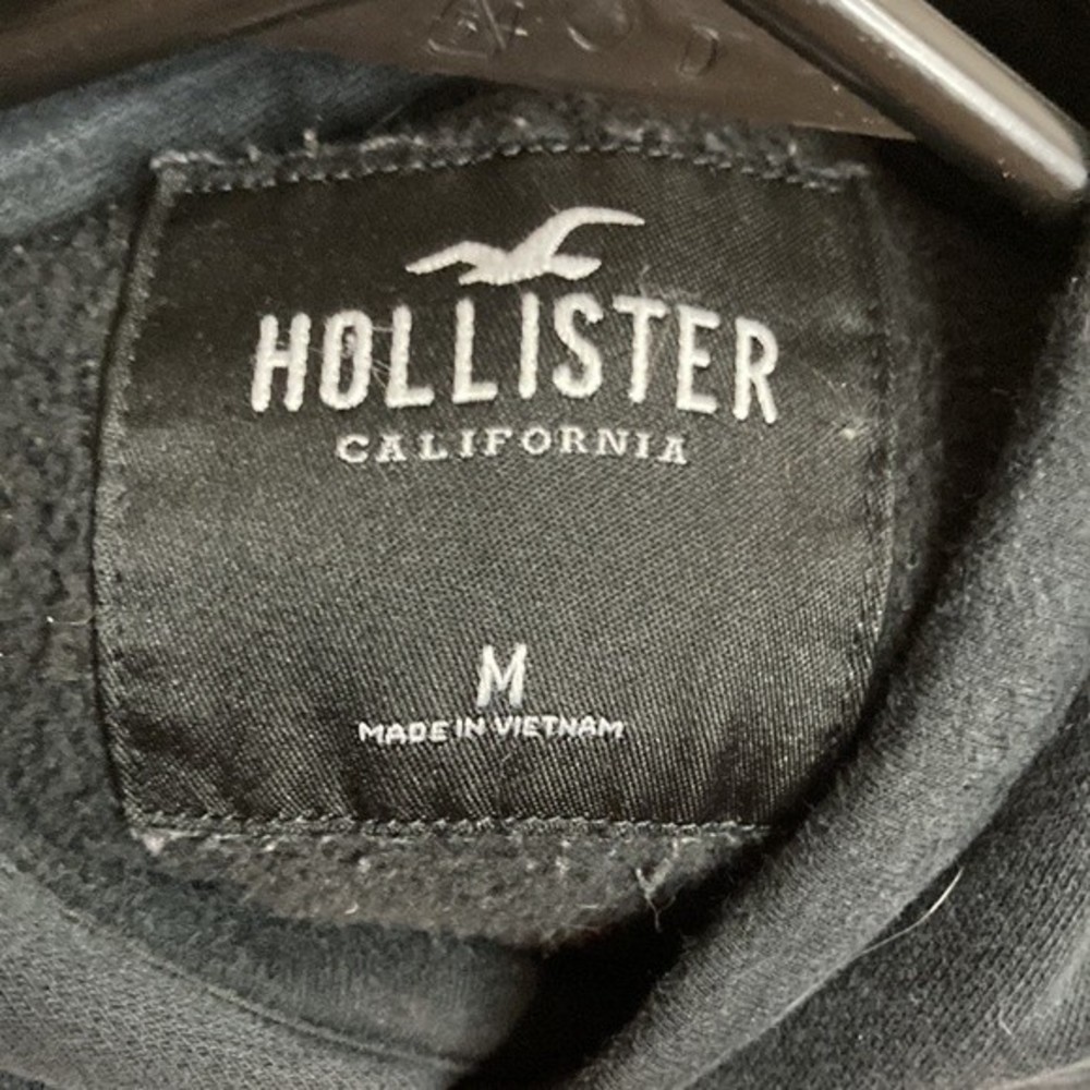 Hollister Med black Hoodie - Picture 2 of 4
